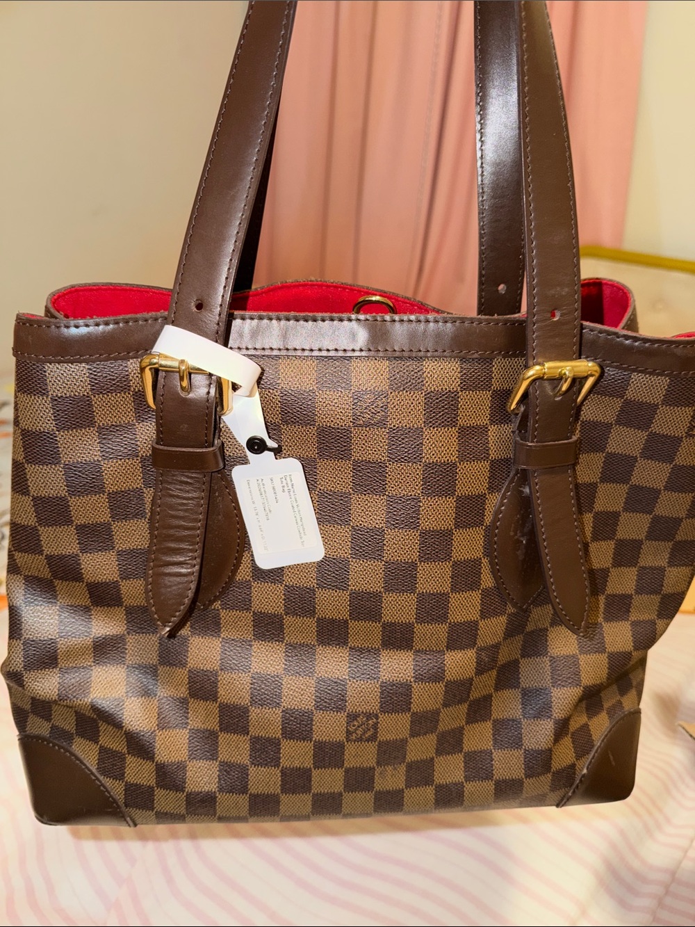 Louis Vuitton - Picture 6 of 9